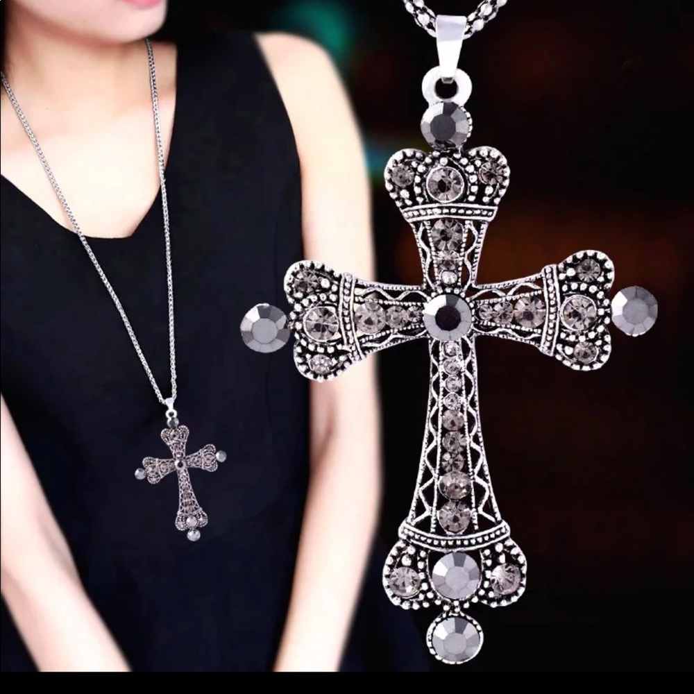 ❤️❤️❤️SOLD❤️❤️❤️  Vintage Big Cross Pendant